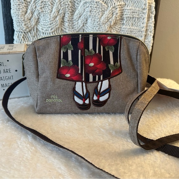 NWT - Picture 1 of 5